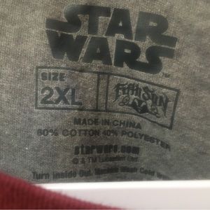 Star Wars Men’s 2XL Long Sleeve T-Shirt Gray and Burgundy in Color